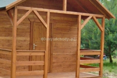 maly-taras-domek-drewniany